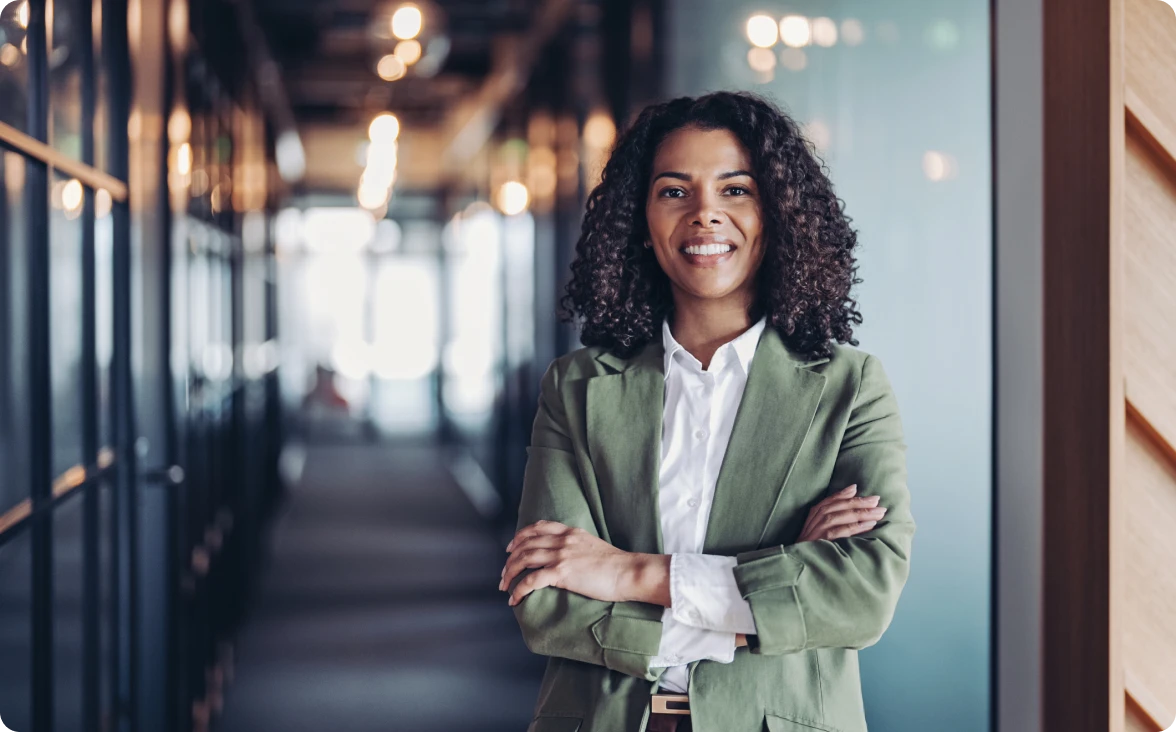 Woman standing with crossed arms